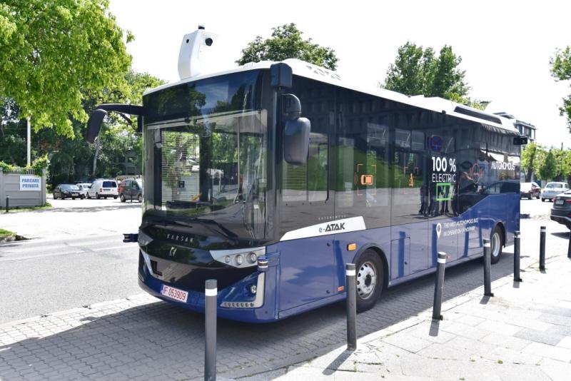 FOTÓRIPORT - Új korszak kezdődik Kolozsváron: Önjáró buszok a város útjain!
