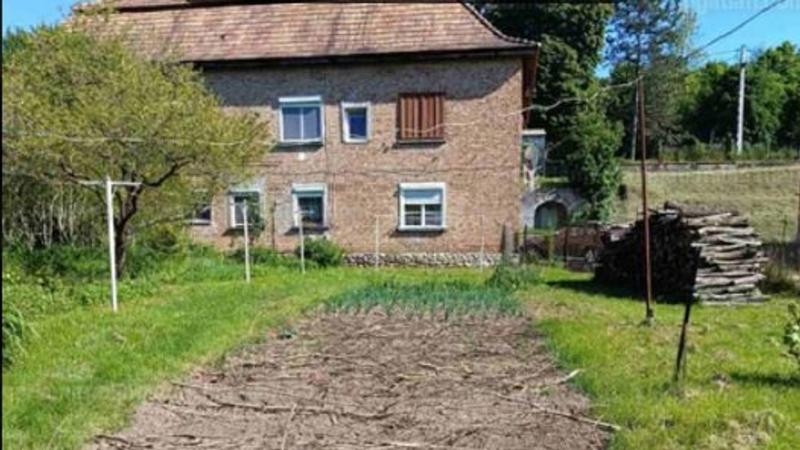 Hol rejtőzik a buktató? Egy lakás Ajkán most mindössze 12 millió forintért elérhető!