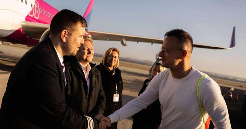 A magyar küldöttség megkezdte történelmi küldetését Washingtonba.