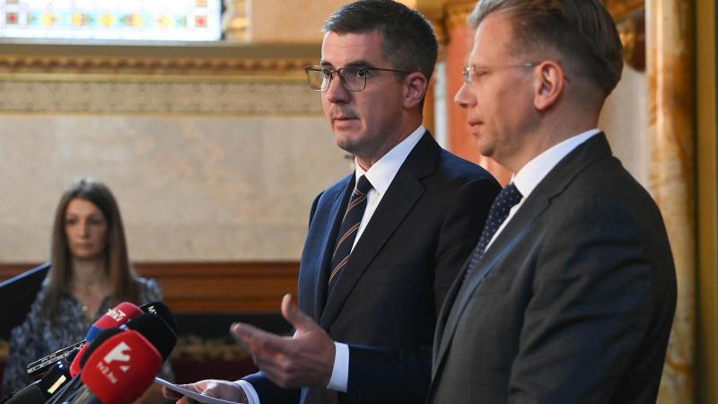 Kocsis Máté véleménye szerint az úgynevezett átláthatósági törvény a leghatékonyabb eszköz az ukrán propaganda visszaszorítására.