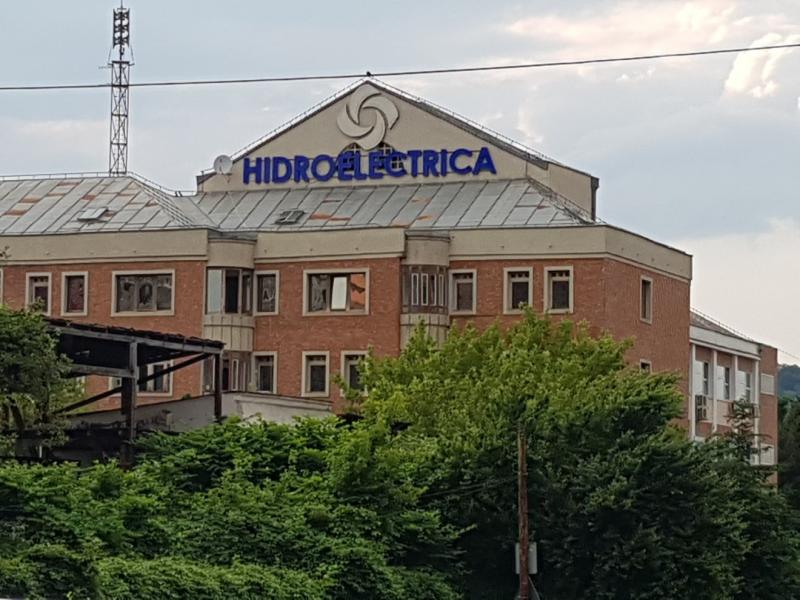 Hidroelectrica: Az áremelési tervekkel kapcsolatos információk után cáfolat érkezett

Az utóbbi időszakban a Hidroelectrica drágítási tervei komoly vitákat váltottak ki, azonban a cég hivatalosan is reagált a felmerült hírekre. A közleményben hangsúlyoztá