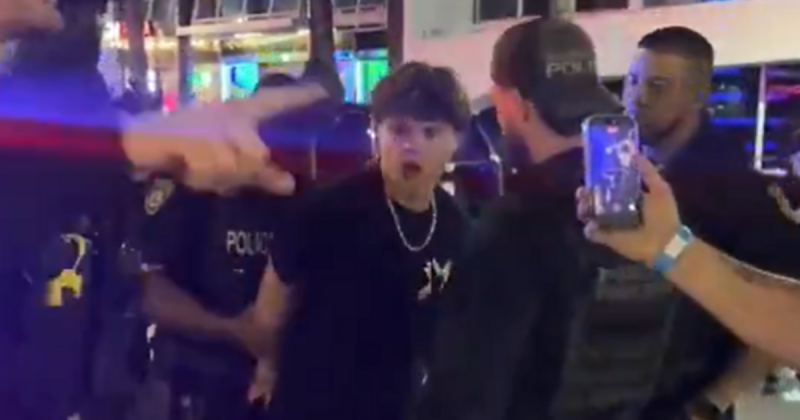 Letartóztatták a YouTube-sztárt, aki hírnevét mérgező viselkedésének köszönheti.